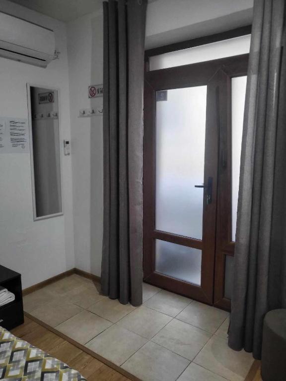 Стаи За Гости Лилия Hisarya Exterior foto